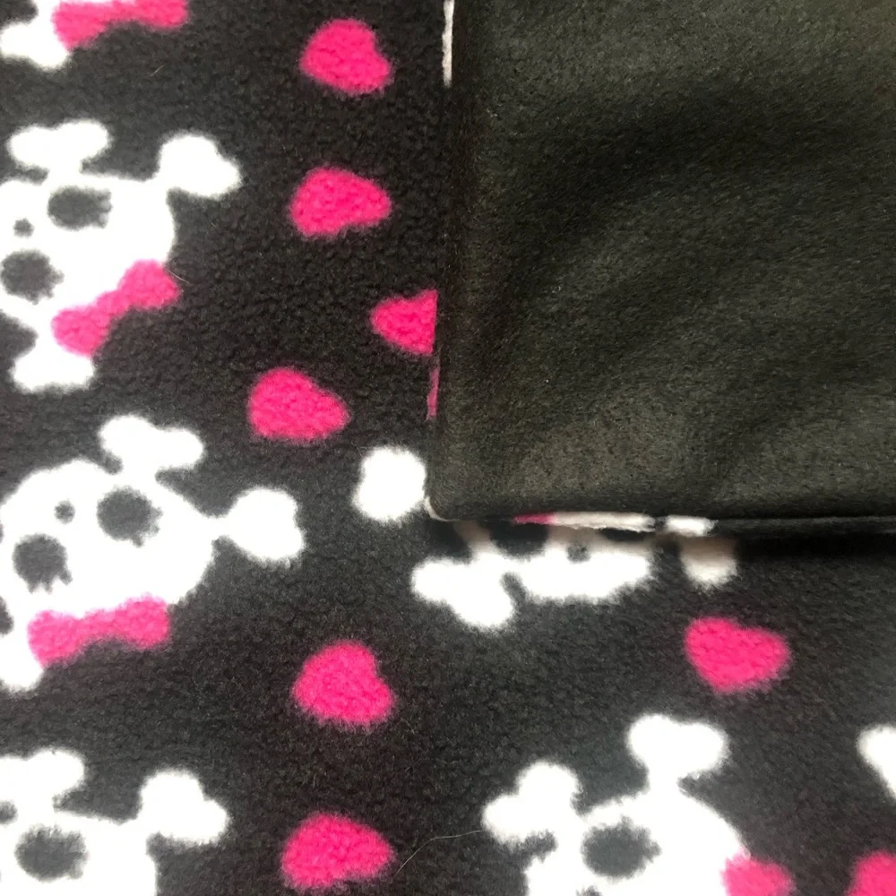 Small Cat or Puppy Blanket Skulls Double Fleece Size 17”x24”